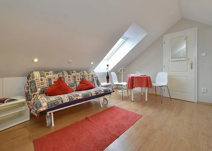 Lejlighedshotel A. V.