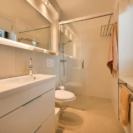 Apartahotel A. V.