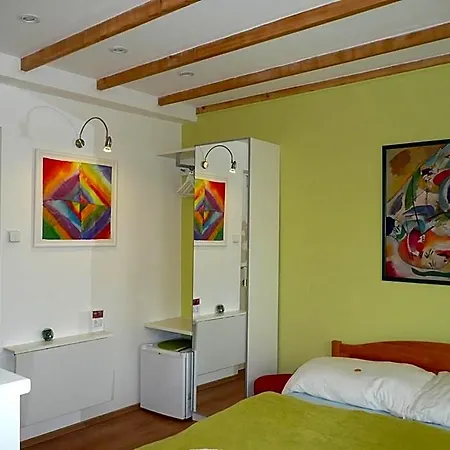 Apartahotel A. V.